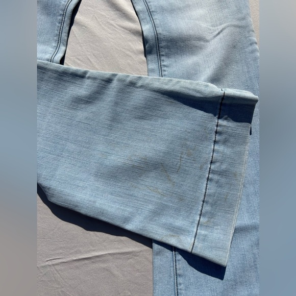 Vintage Flare Guess Premium Jeans - Picture 3 of 8
